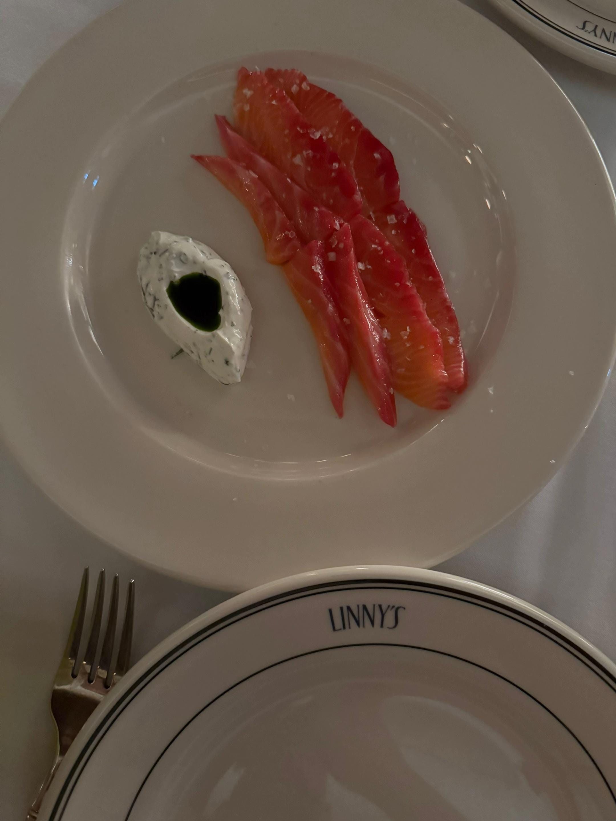 Post 1 by foodmontreal on TikTok (video)