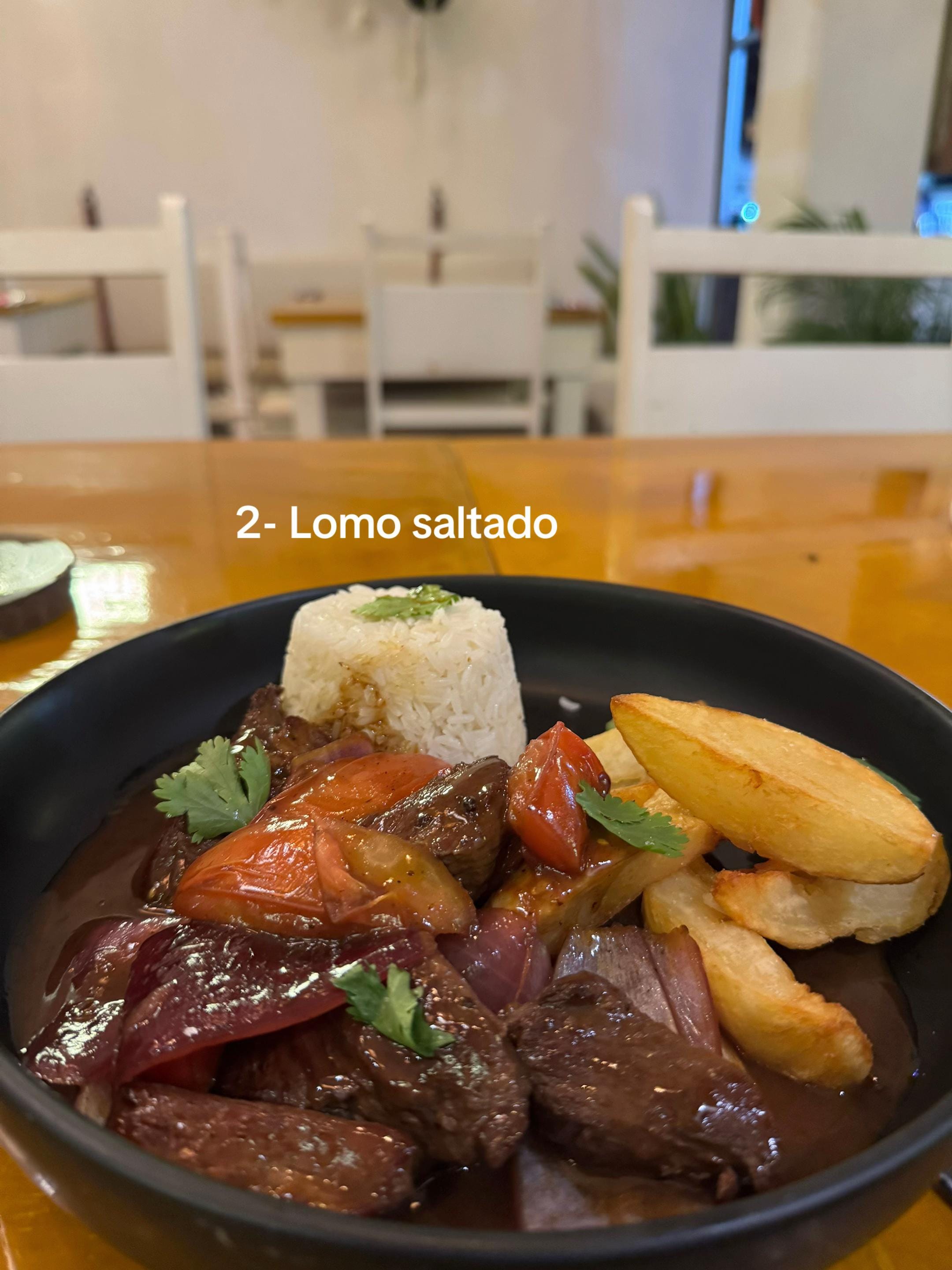 Post 7 by foodmontreal on TikTok (video)