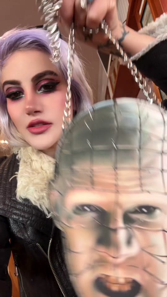 Post 4 by Vera’s Eyecandy on TikTok (video)
