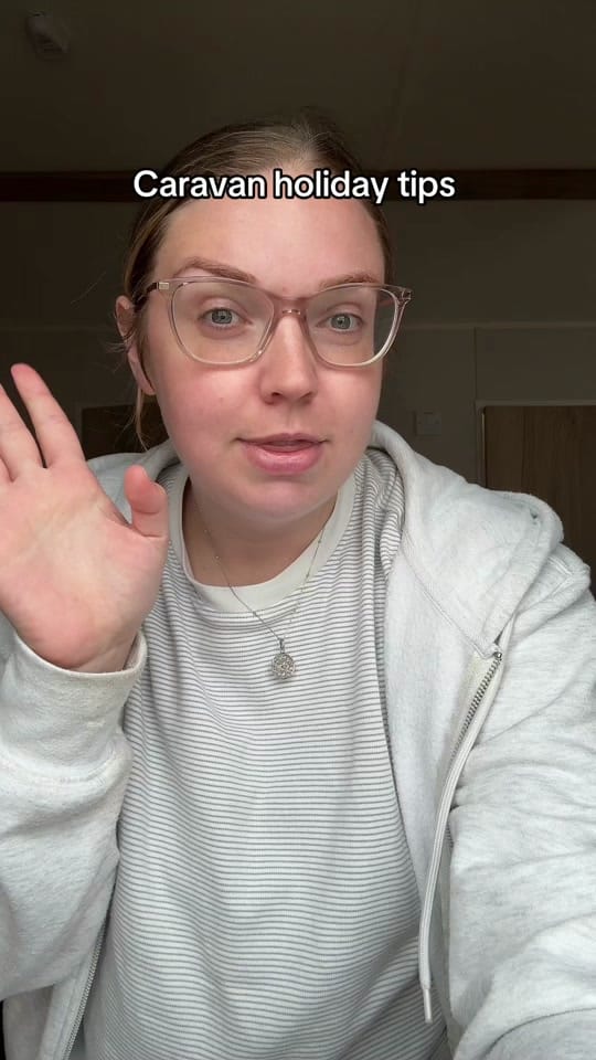 Post 4 by Chloe Faraway on TikTok (video)