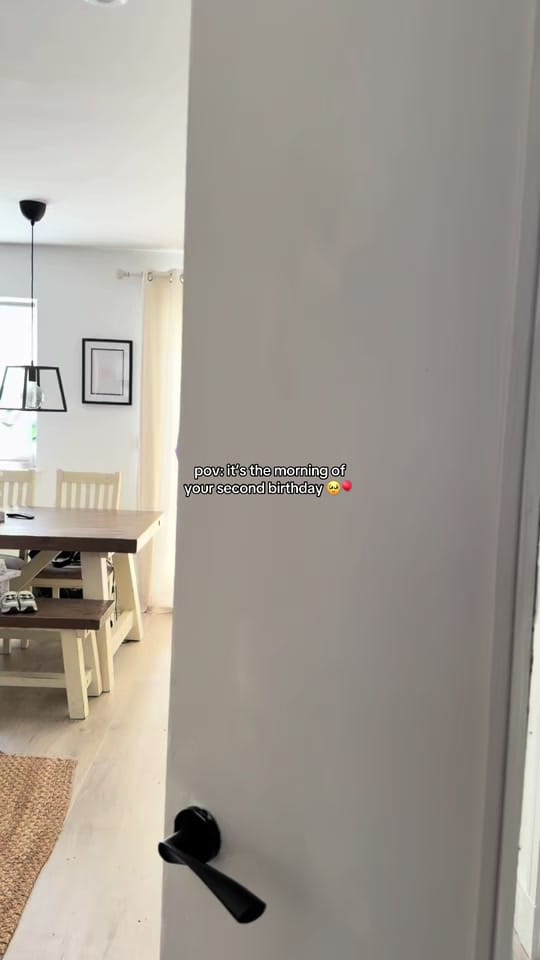 Post 2 by Emma on TikTok (video)