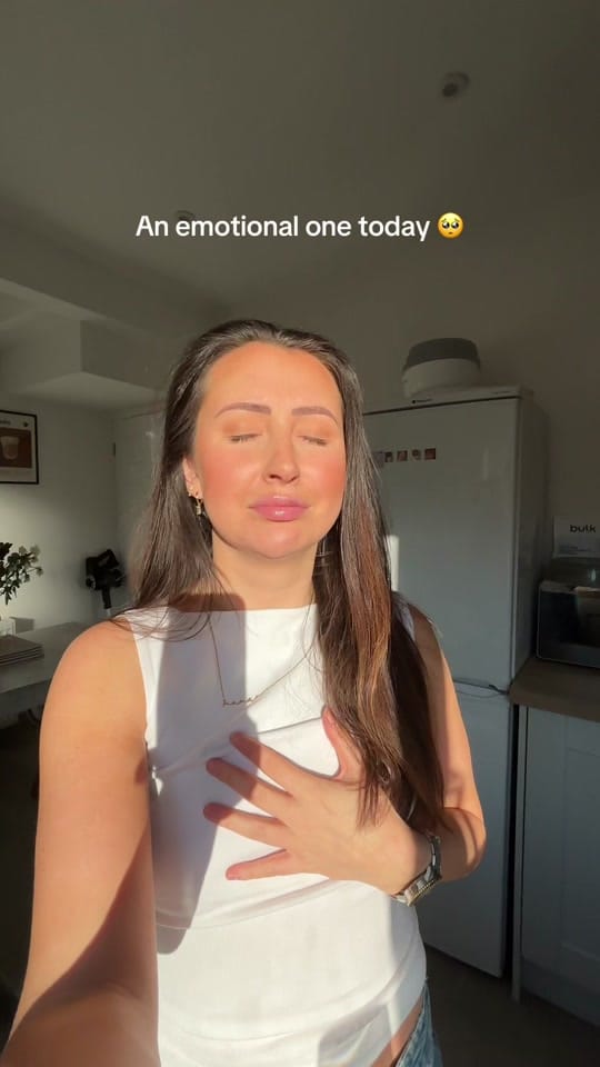 Post 2 by Bethan Rees on TikTok (video)