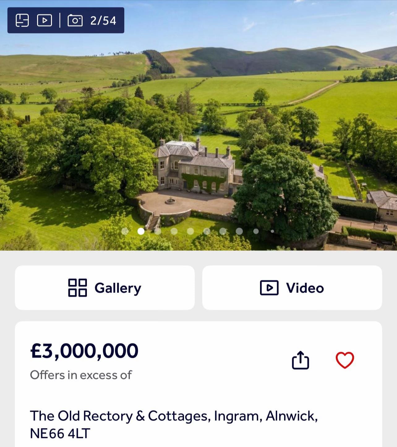 Post 3 by Castles & Country on TikTok (video)