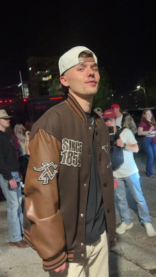 Post 10 by Jake on TikTok (video)