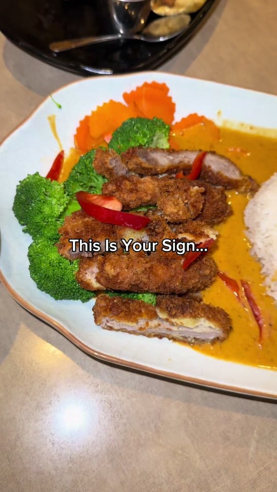 Post 6 by Arawan - Vancouver Thai Food on TikTok (video)