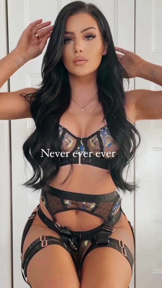Post 5 by Queentarah on TikTok (video)