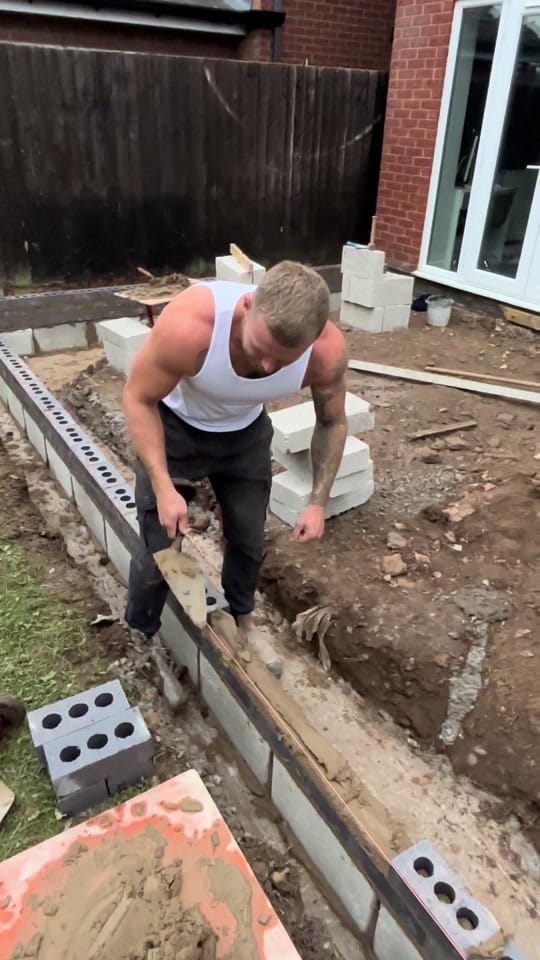 Post 8 by CB_Brickwork on TikTok (video)
