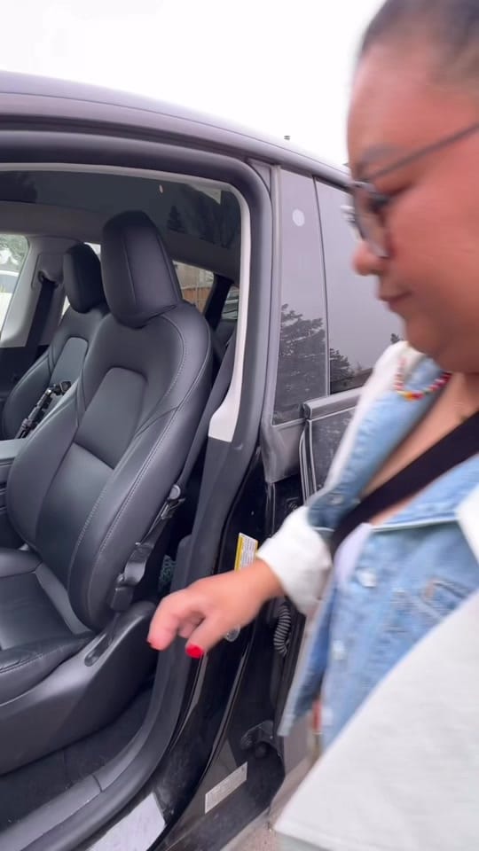 Post 6 by chanrythach 🇨🇦 on TikTok (video)