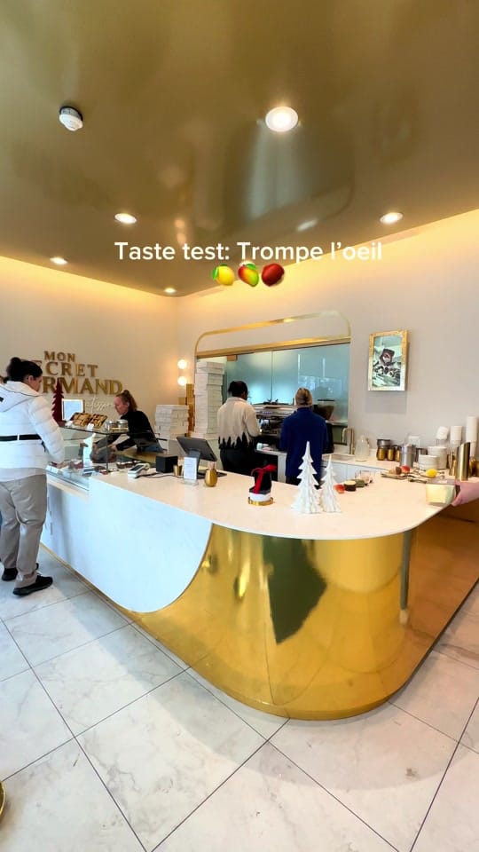Post 9 by Eat Local Mtl on TikTok (video)