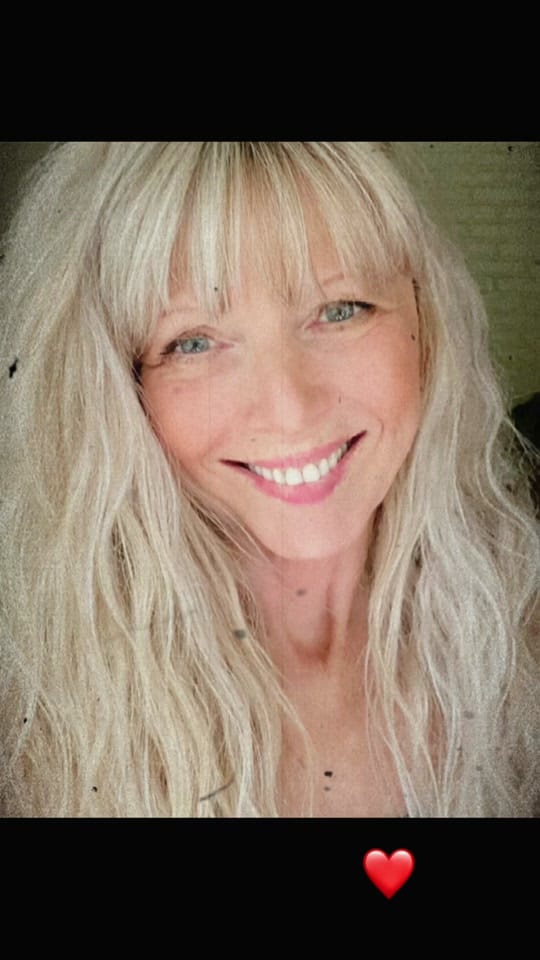 Post 5 by Laura J 🇨🇦 on TikTok (video)