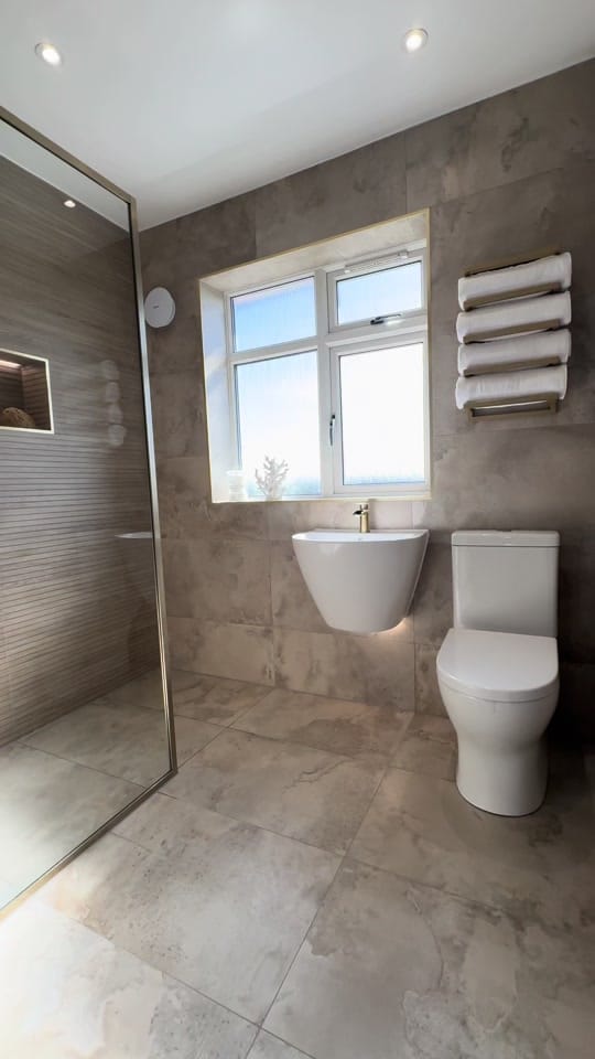 Post 8 by Aaron Colin Interiors on TikTok (video)