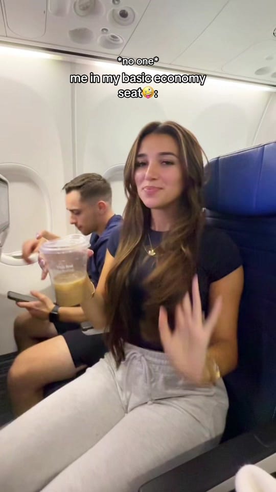 Post 9 by allie marques on TikTok (video)