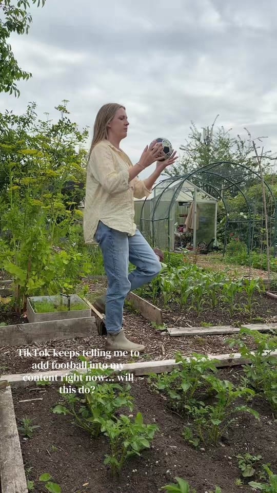Post 2 by Emma Bailey on TikTok (video)