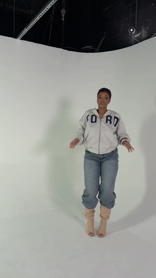 Post 3 by officialkellythomas on TikTok (video)
