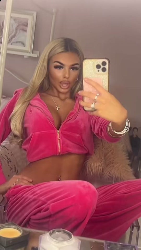 Post 8 by Isabella ✰ on TikTok (video)