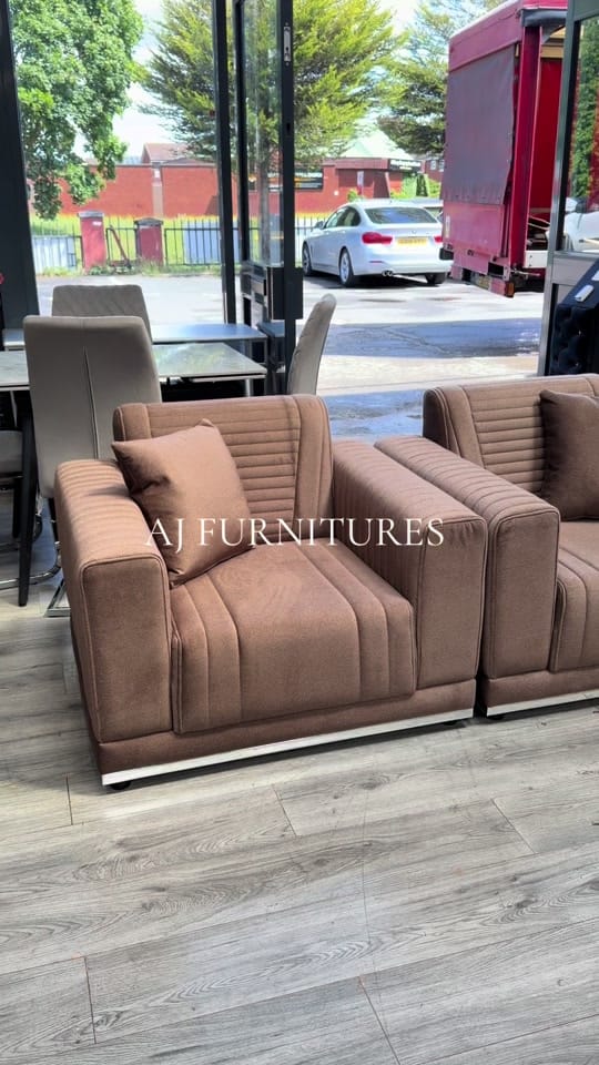 Post 3 by AJ FURNITURES on TikTok (video)