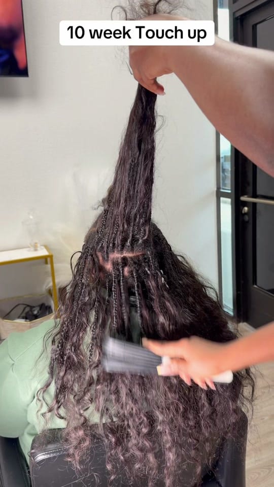 Post 2 by Queens Beauty Lounge LLC on TikTok (video)