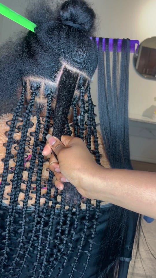 Post 8 by Queens Beauty Lounge LLC on TikTok (video)