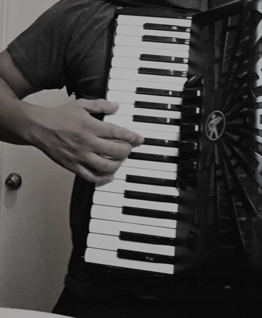 Post 7 by hernan flores on TikTok (video)