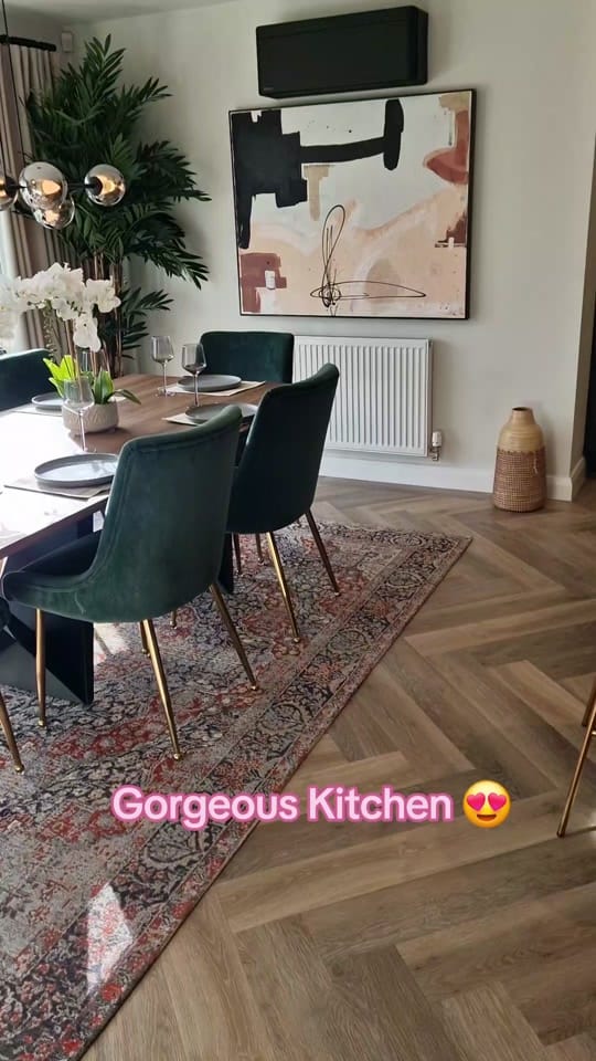 Post 7 by Natalie Freeman The Avenue on TikTok (video)