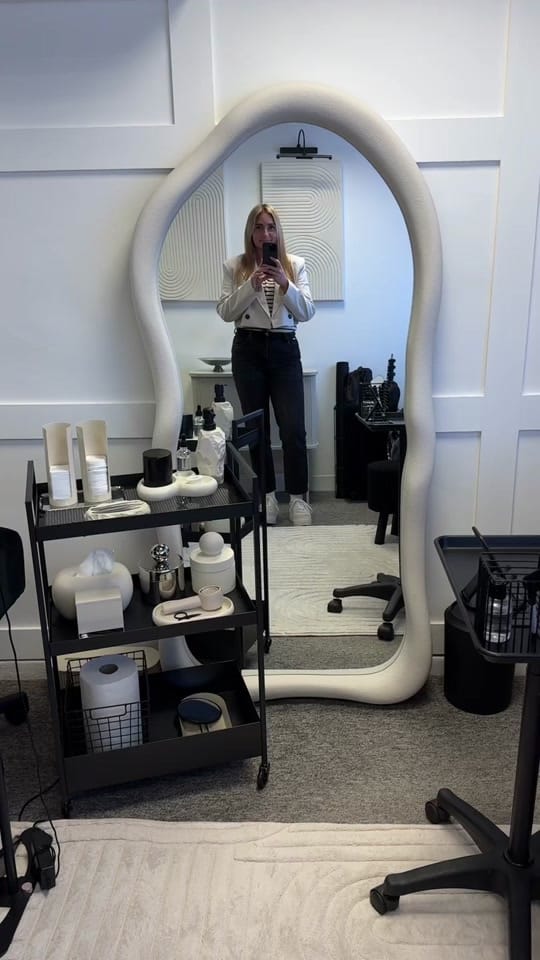 Post 5 by thelashgirl_uk on TikTok (video)