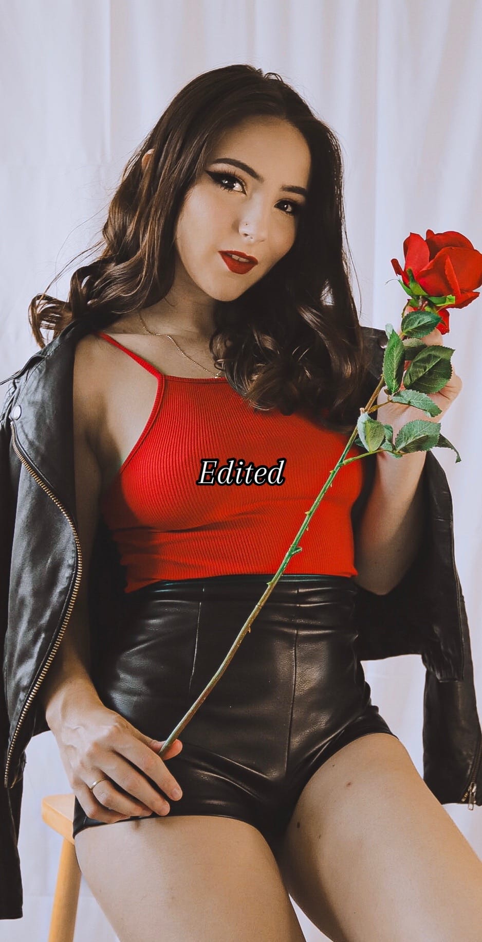 Post 2 by Lola | photographer on TikTok (video)