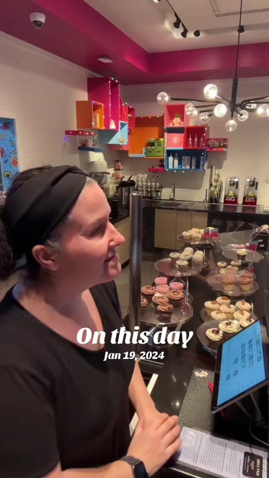 Post 9 by Two Sparrows Cupcakes 🇨🇦 on TikTok (video)