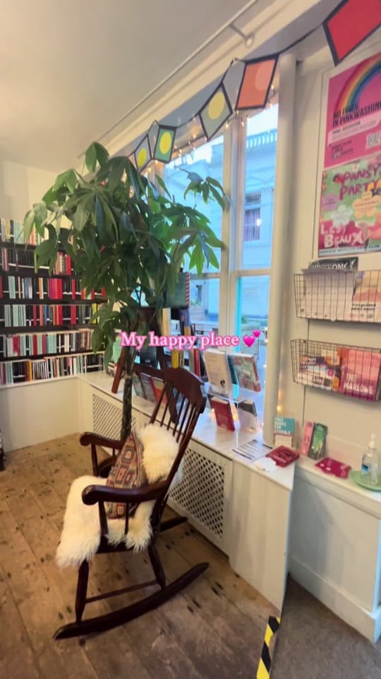 Post 6 by The London Bookworm on TikTok (video)