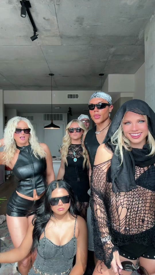Post 5 by mercedeslorentz on TikTok (video)
