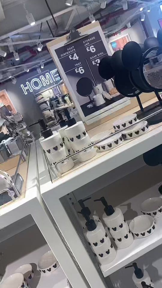 Post 9 by Asiya 🇩🇿 🇬🇧 on TikTok (video)