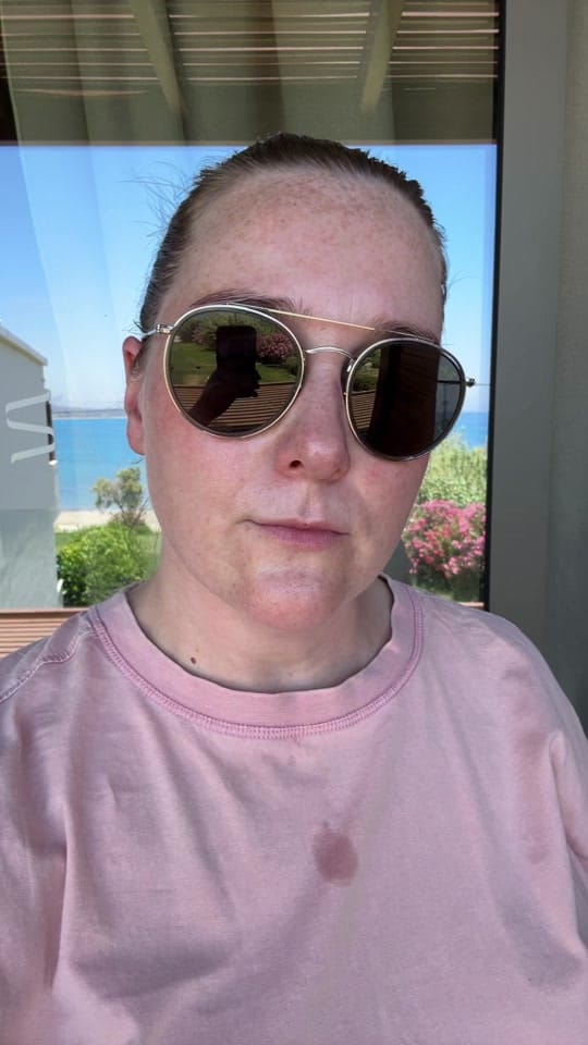 Post 3 by Joanne Hay Decorating on TikTok (video)