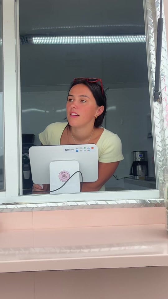 Post 4 by julia.boel on TikTok (video)