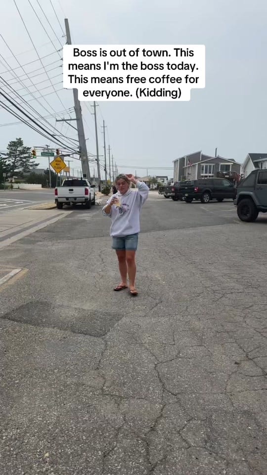 Post 1 by julia.boel on TikTok (video)