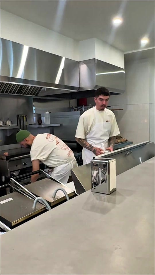 Post 4 by Tastet on TikTok (video)