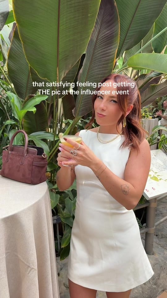 Post 9 by emlevesque_ on TikTok (video)