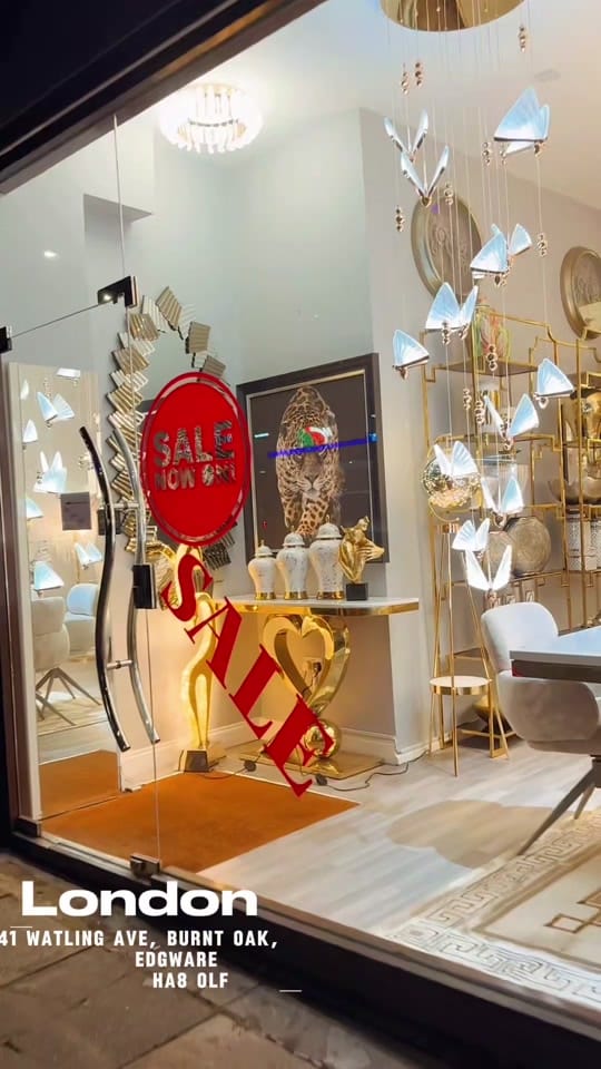 Post 3 by Exclusive Italian Gallery on TikTok (video)