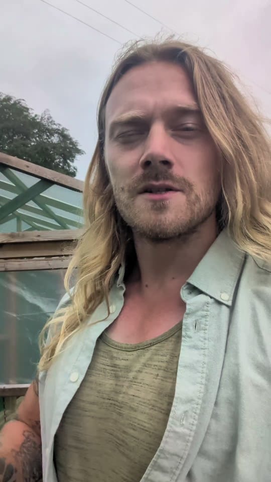 Post 5 by Skott on TikTok (video)