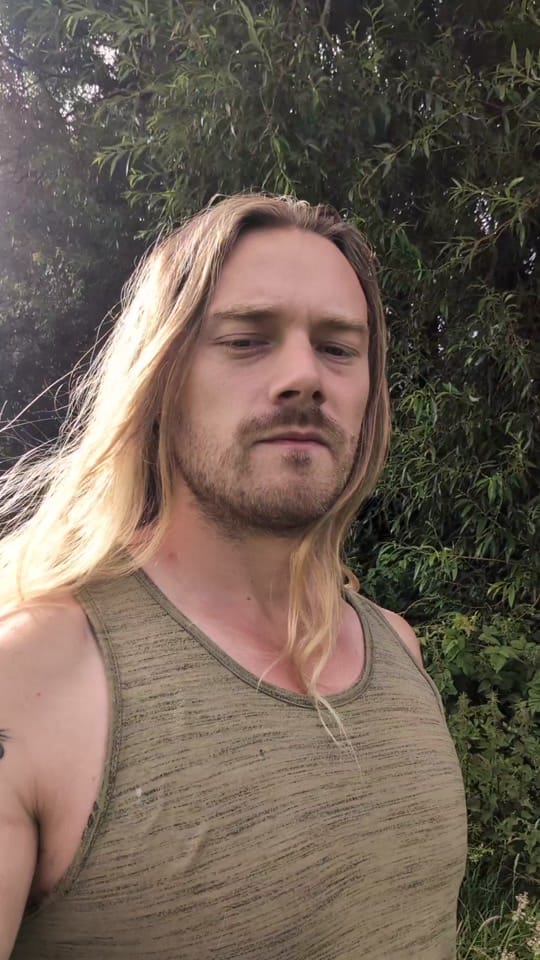Post 1 by Skott on TikTok (video)