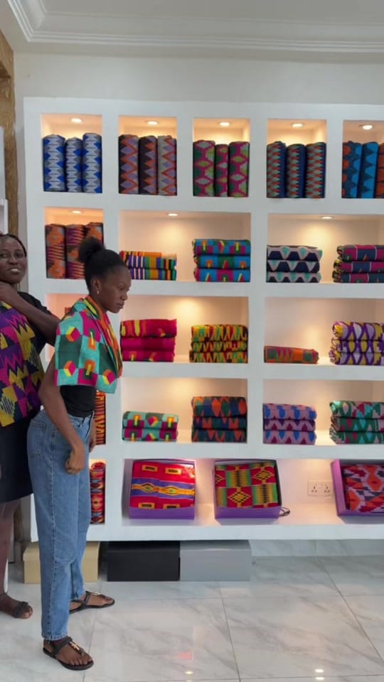 Post 4 by Fama Kente on TikTok (video)