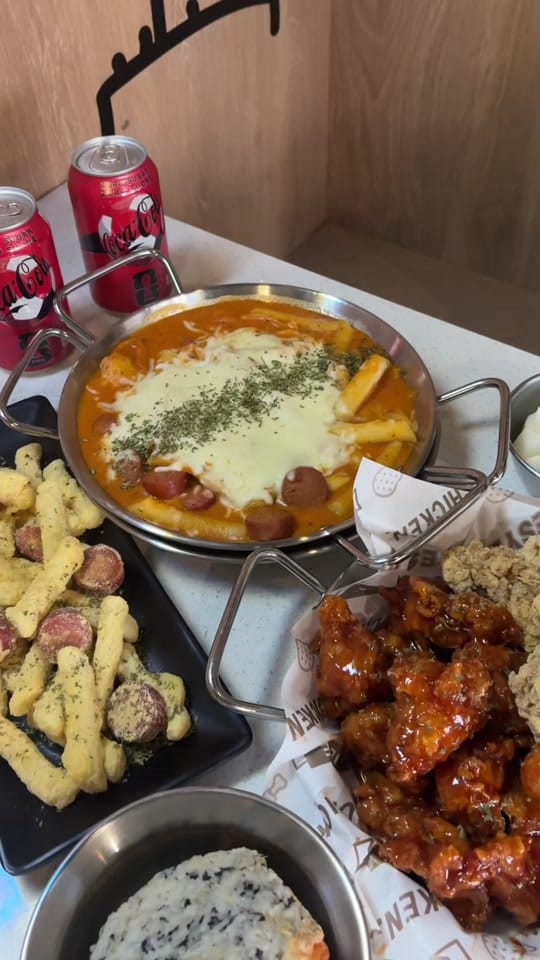 Post 3 by eatwithmegg on TikTok (video)