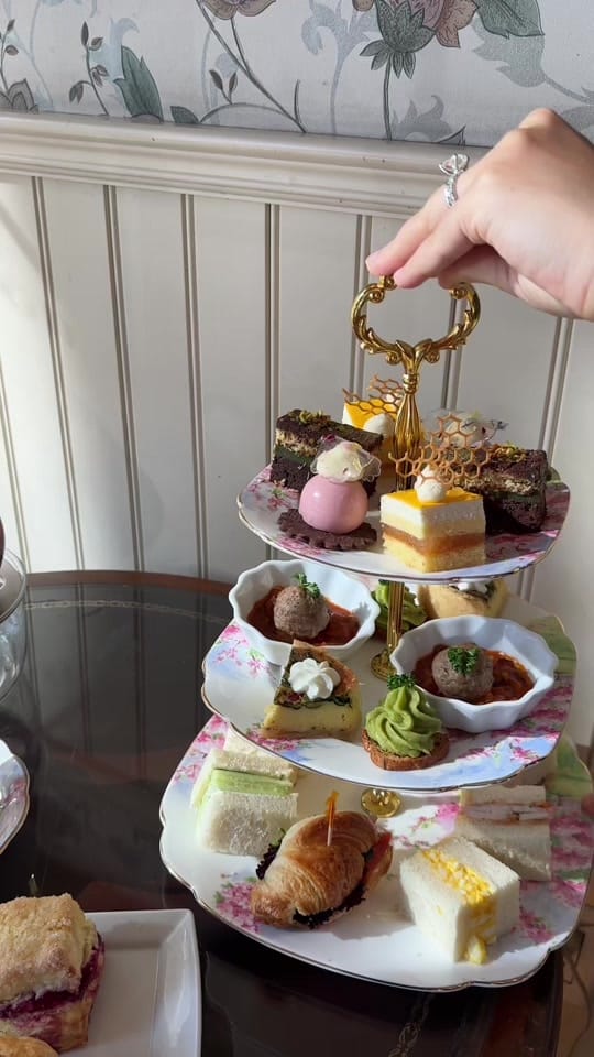 Post 8 by eatwithmegg on TikTok (video)