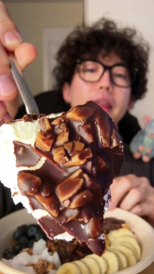 Post 10 by samifoodasmr on TikTok (video)