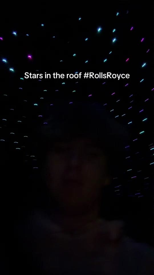 Post 8 by Olyons on TikTok (video)