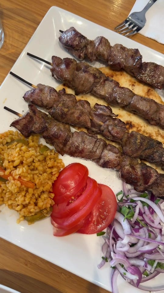 Post 6 by Yumna 🇵🇰🇨🇦 Halal Foodie on TikTok (video)