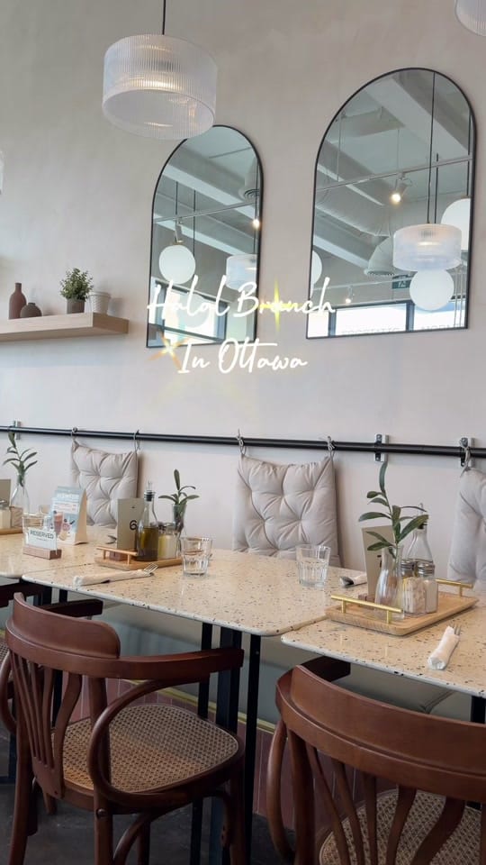 Post 4 by Yumna 🇵🇰🇨🇦 Halal Foodie on TikTok (video)