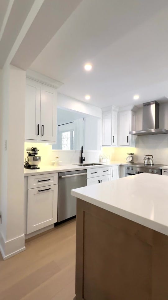 Post 8 by RockWood Kitchens on TikTok (video)