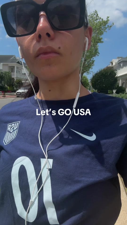 Post 3 by jul howell on TikTok (video)