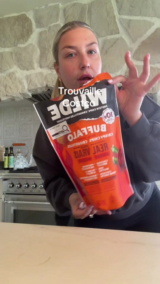 Post 2 by Lissa Maisonneuve on TikTok (video)