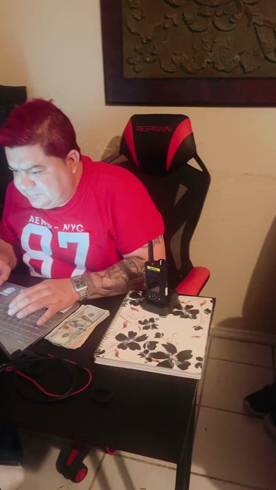 Post 9 by Tatiano show on TikTok (video)