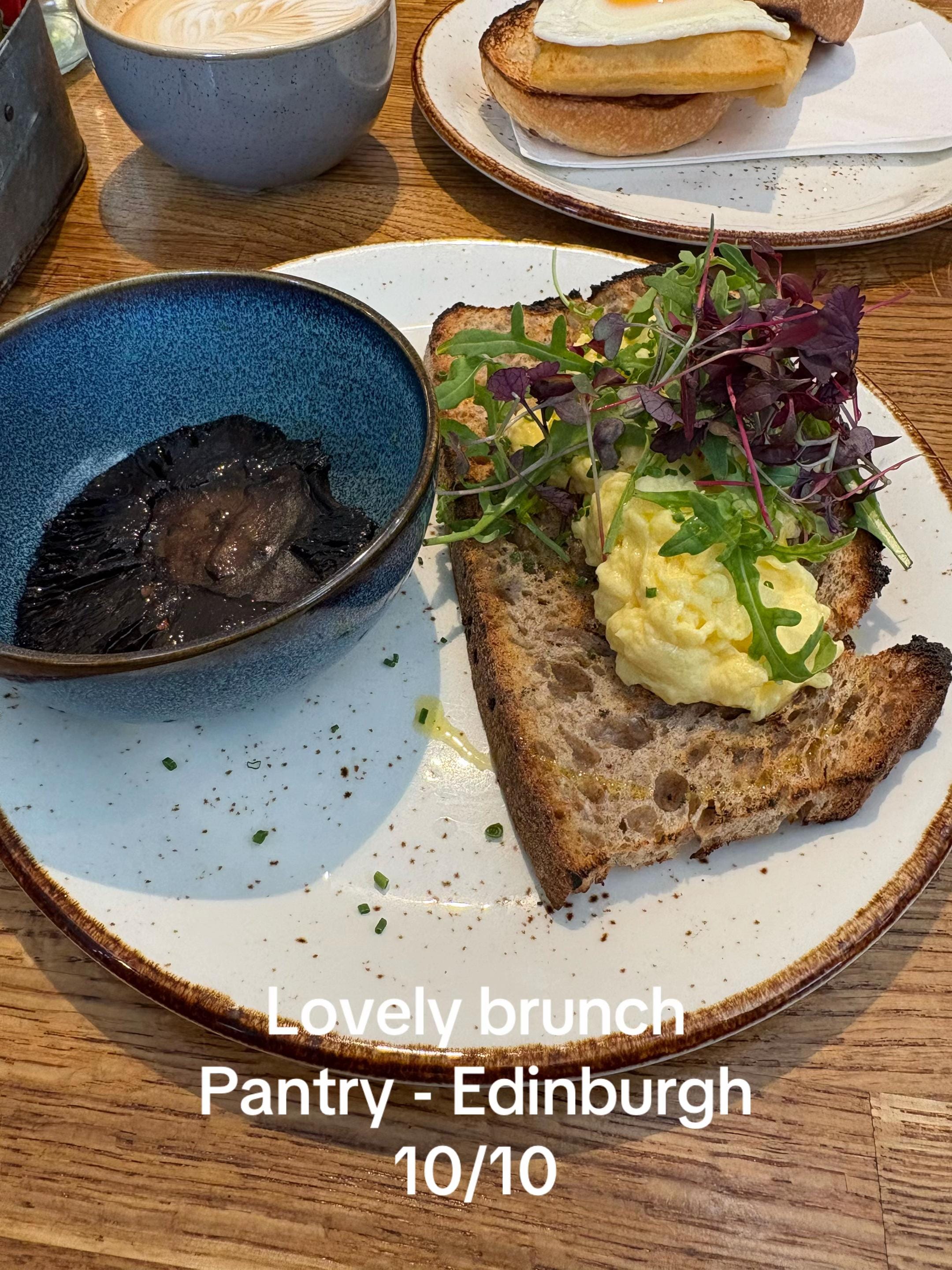 Post 9 by amandalifestyling - Blogger on TikTok (video)